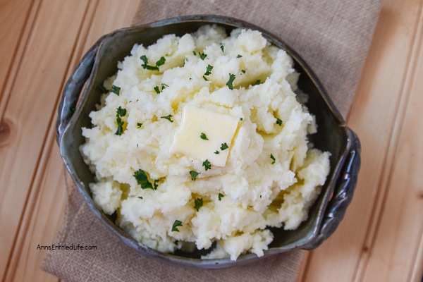 How to Make Mashed Potatoes | Easy Homemade Recipe. Learn how to make perfect mashed potatoes with this easy homemade recipe. Discover tips and tricks for creamy, delicious mashed potatoes with this simple step-by-step guide.