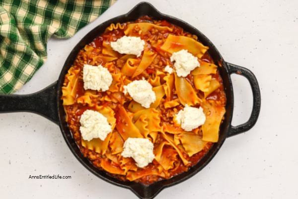 Best Easy Lasagna in a Skillet Pan Recipe. Try this easy skillet lasagna recipe for a quick, one-pan dinner. Made with simple ingredients, it is a family-friendly meal ready in about 30 minutes!